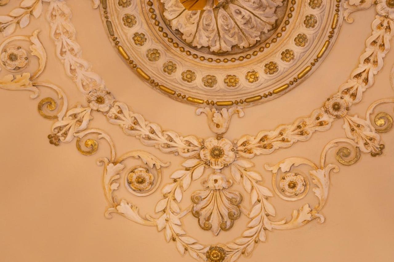 Palazzo Marletta Luxury House Hotel Catania Esterno foto